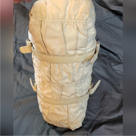 Authentic Prada Nappa Gaufre tote. Creamy white leather. Excellent condition. - Picture 5 of 11